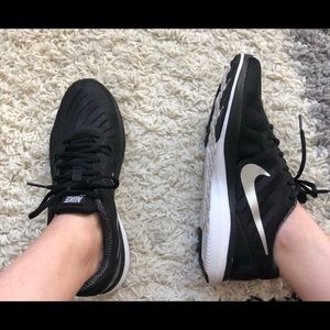 Black Nike training sneakers, Women’s size 9